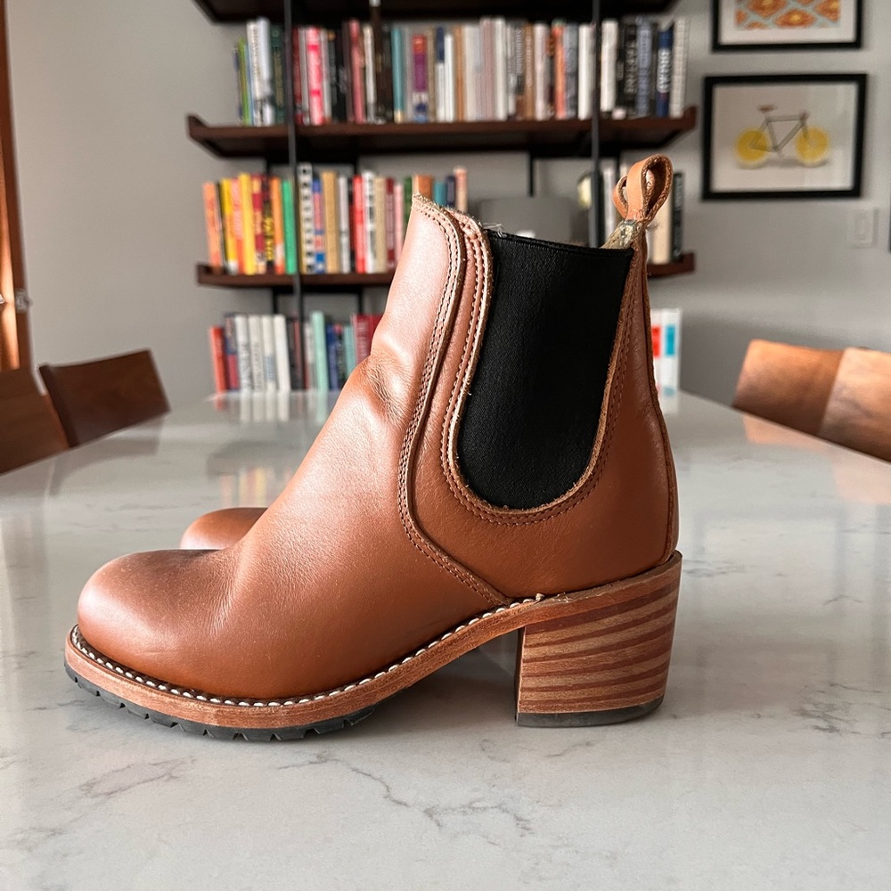 Red Wing Heritage Harriet Boot